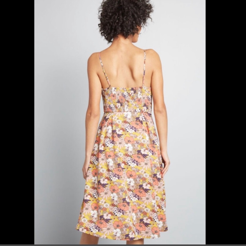 MODCLOTH Gilli Floral Spaghetti Strap Bow Front Dress - Picture 4 of 11